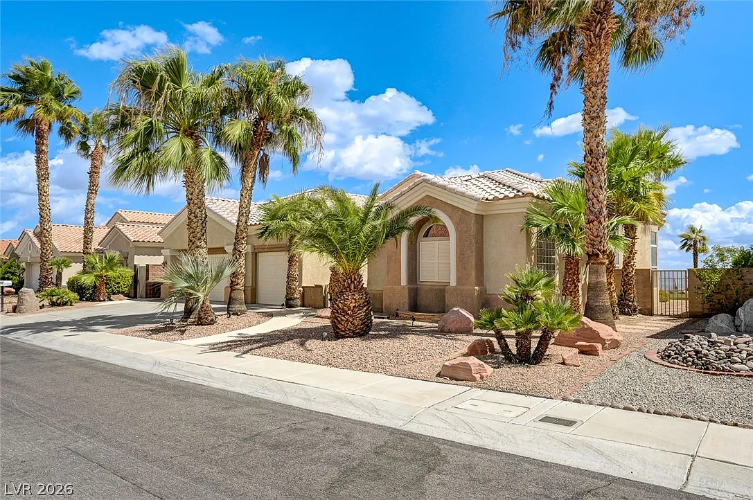 2 bed, 2.5 bath, 2934 sqft, $3,250 — Photo 2