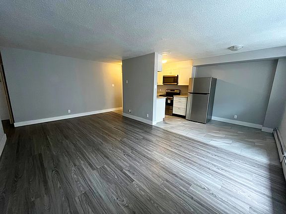 5th image of 230 Gloucester St #1479248