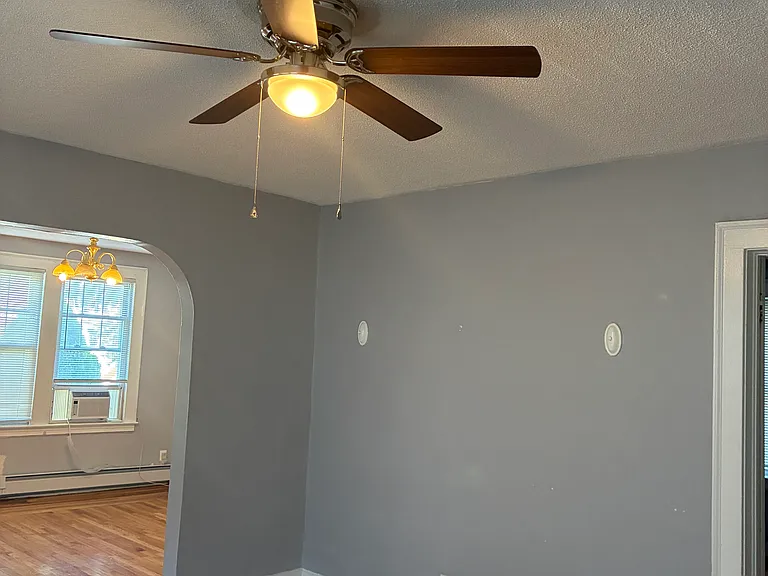 257 Sheffield Ave — Photo 24