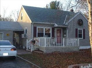 1436 Gardiner Dr, Bay Shore, NY 11706