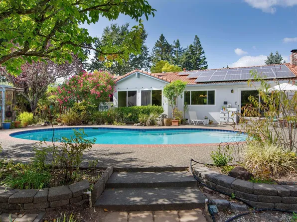 310 Francisco Drive, Sonoma, CA 95476