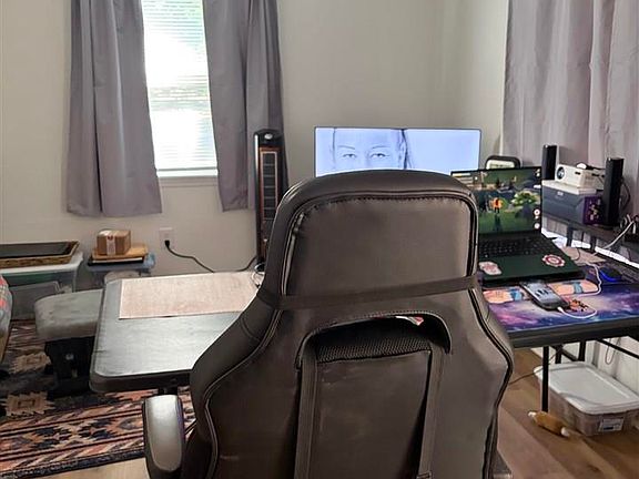 4th image of 1109 Piano Rd