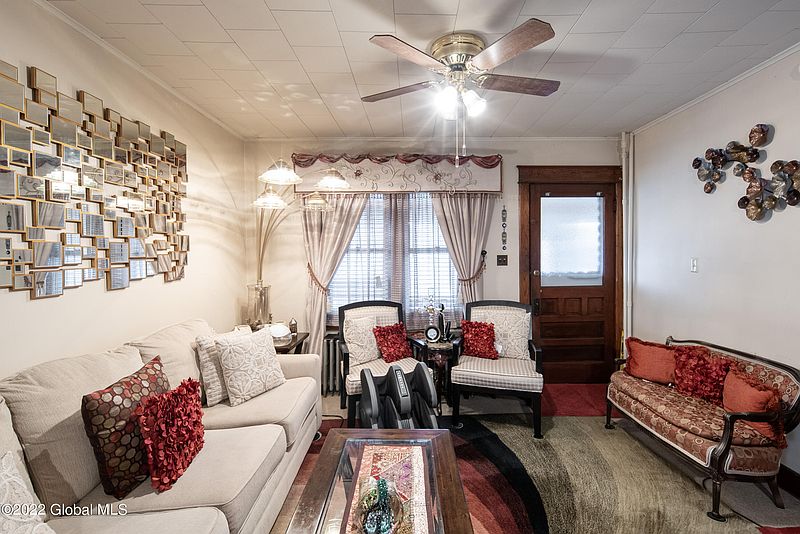3rd image of 2064 Foster Avenue