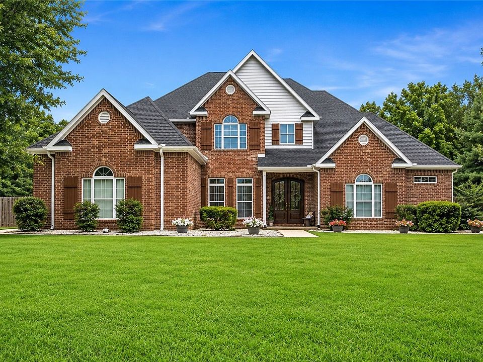 1st image of 6826 Sunset Ridge Cir