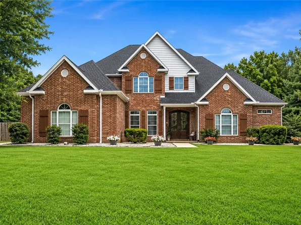 6826 Sunset Ridge Cir, Springdale, AR 72762