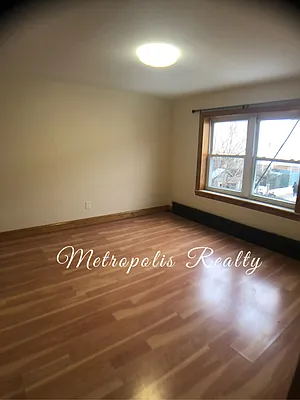 Rented by Metropolis International Realty Inc. | media 3