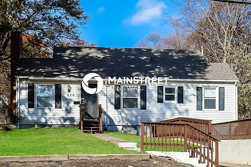636 Sunset Ave Photo 1