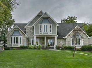 3308 S Thornbird Ave, Blue Springs, MO 64015