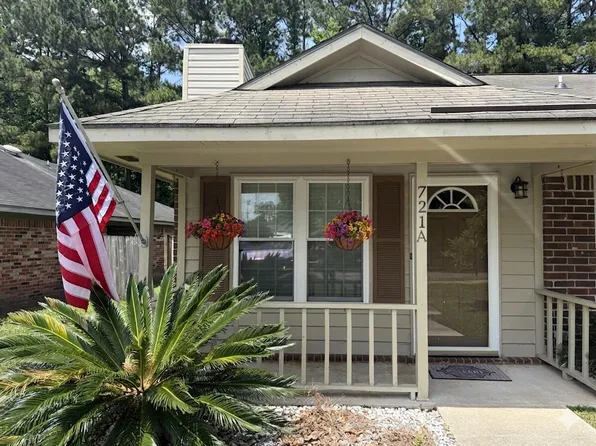 721 Temple Rd #A, Ladson, SC 29456