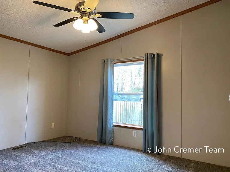 4742 Torsten St — Photo 16