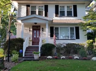 305 Edinboro Rd, Staten Island, NY 10306