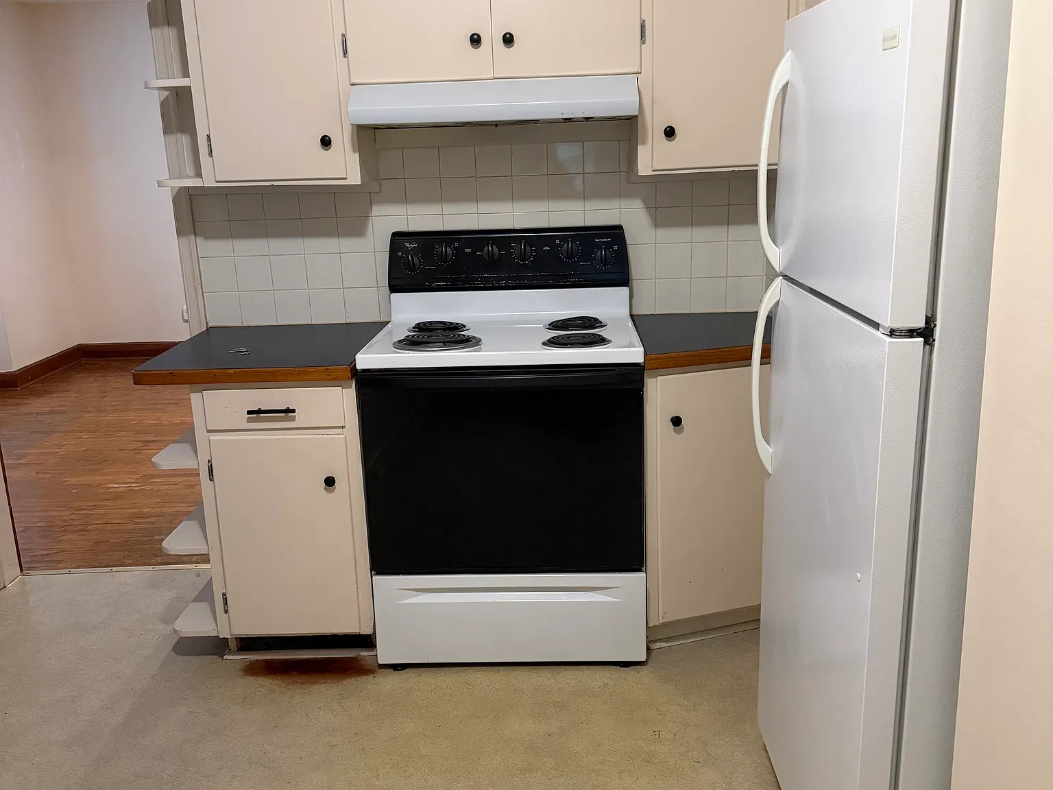 2 bed, 900 sqft, $950 — Photo 2