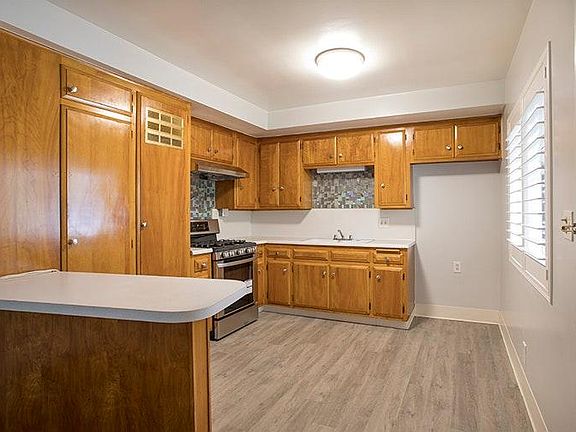 4th image of 88 El Nido Ave APT 8