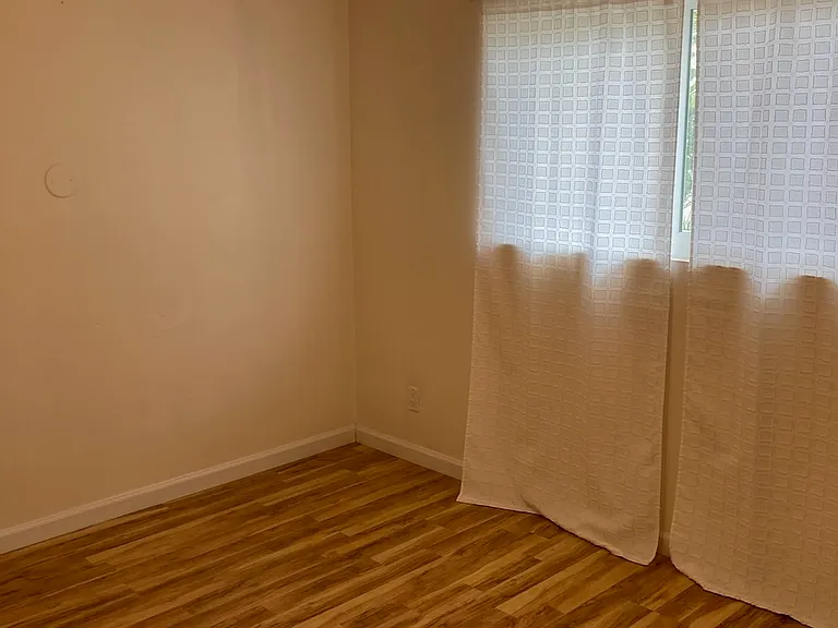 302 N Rios Ave — Photo 19
