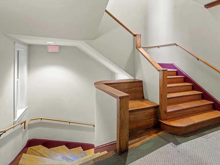 55 1/2 Haywood St #3B — Photo 2