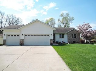 1455 20th St NE, Owatonna, MN 55060