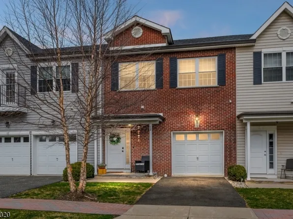 12 Giancarlo Ln, Newton Town, NJ 07860