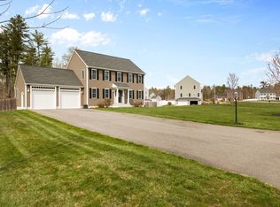 12 Stony Point Dr, Middleboro, MA 02346