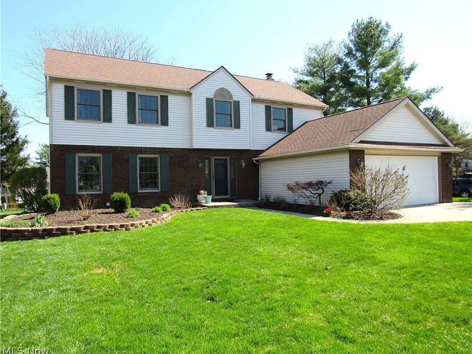 1st image of 18465 W Bend Dr
