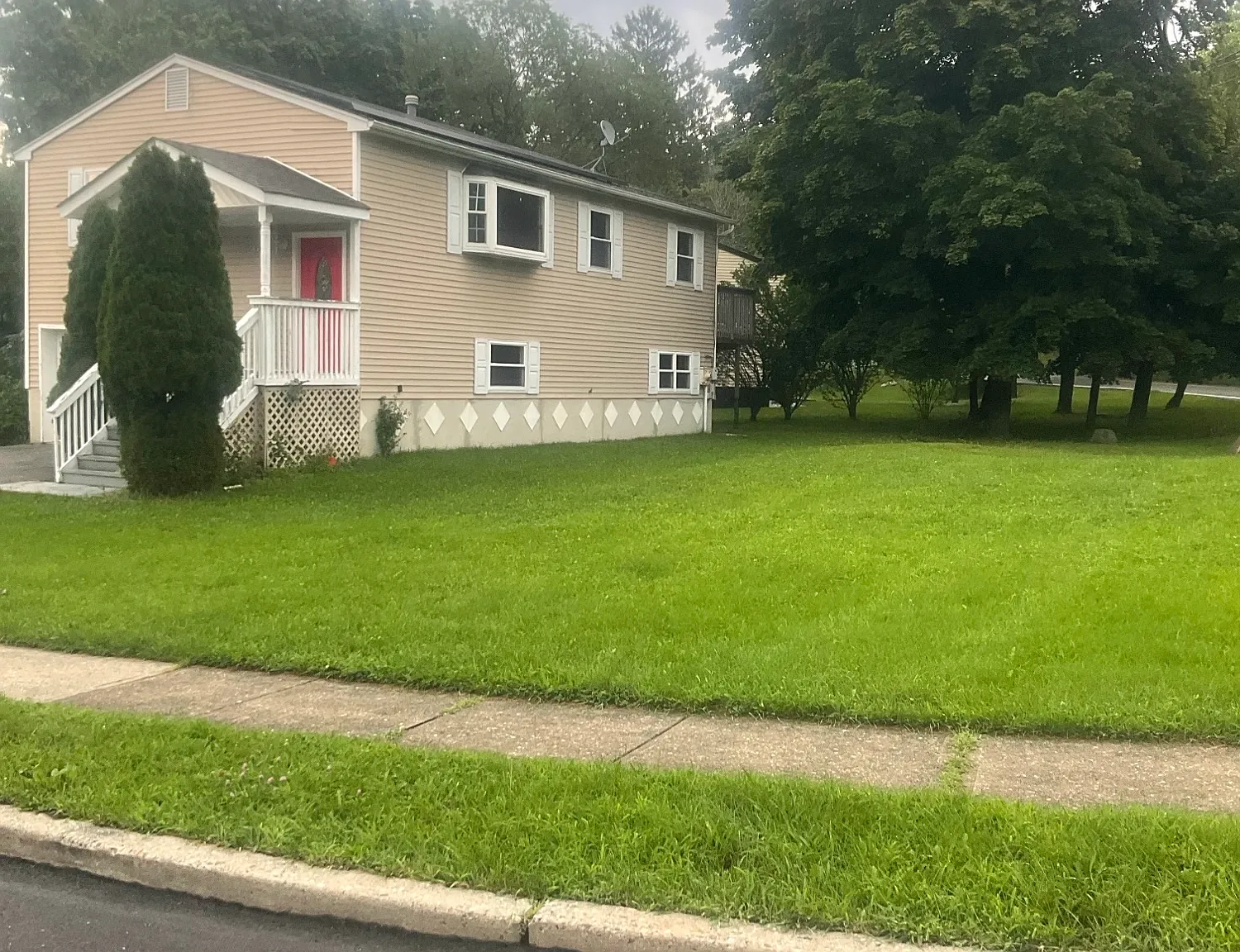 4 bed, 1536 sqft, $3,200 — Photo 4