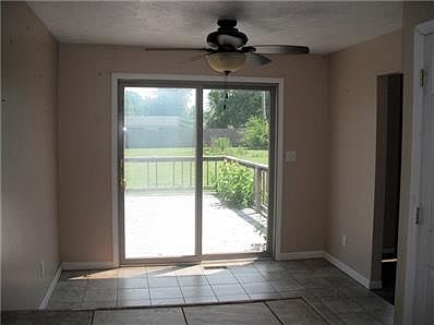 5th image of 1255 E Longwood Est