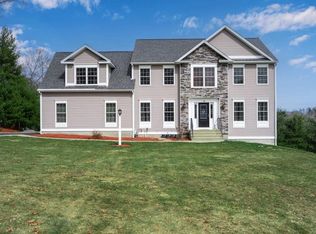 14 Longbrook Dr, Cumberland, RI 02864