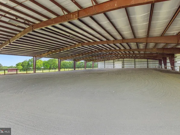 11601 Parkgate Dr, Nokesville, VA 20181