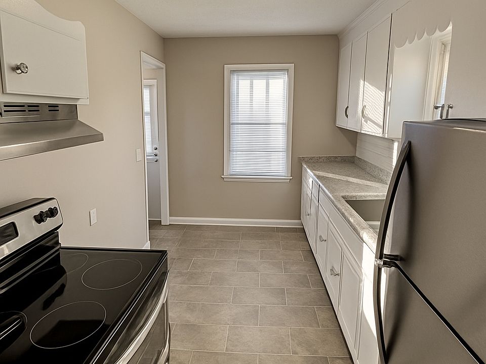 1st image of 4221 N St