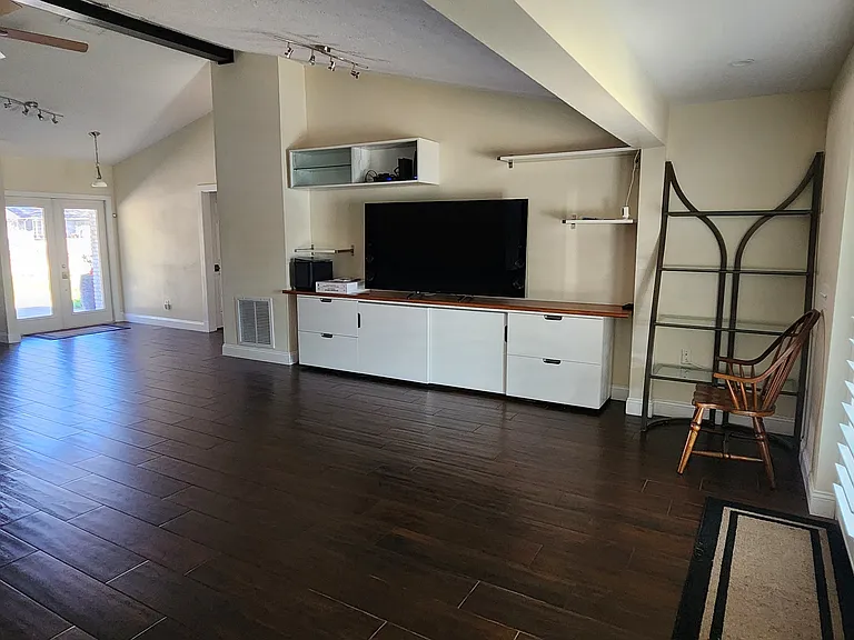 2906 Lake Stall Ln — Photo 8
