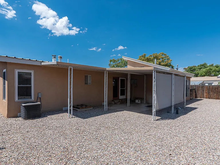 6517 San Francisco Rd NE — Photo 45