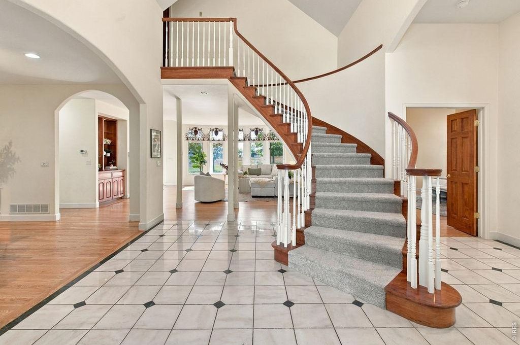 1425 Vantage View Ct