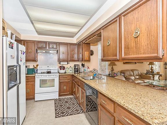 5th image of 12132 Pawnee Dr