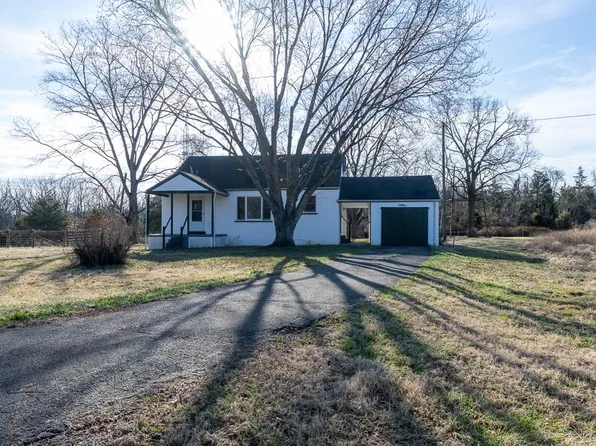 (undisclosed Address), The Plains, VA 20198