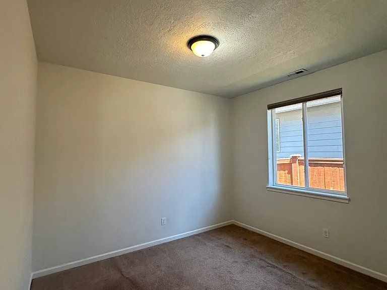 63351 Lamoine Ln — Photo 7