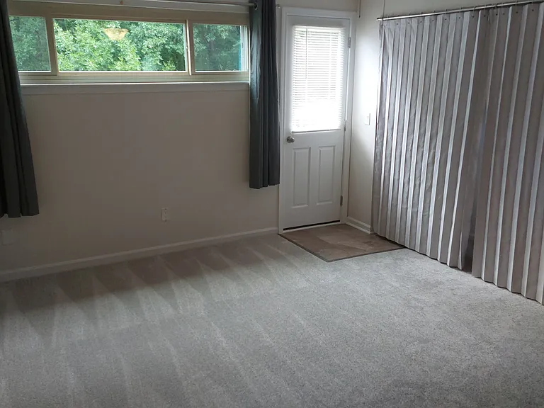311 Dryden Ln — Photo 12