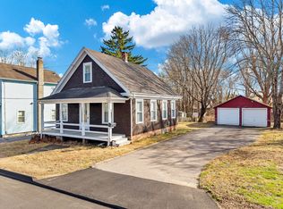 6 Cherry St, Pawcatuck, CT 06379