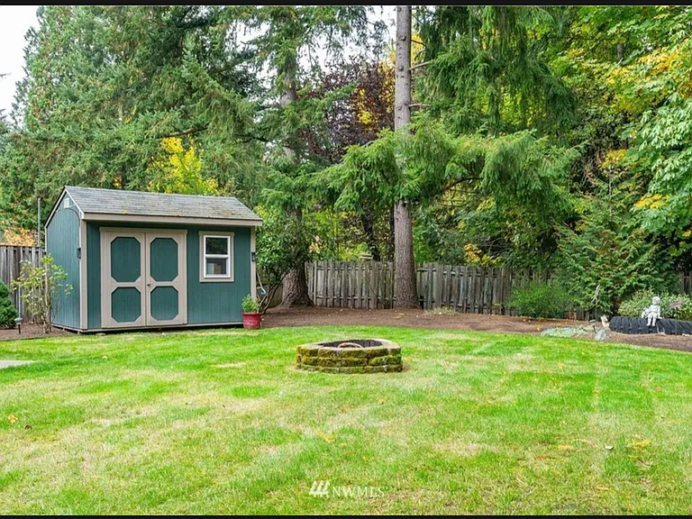 20915 W Richmond Rd — Photo 3