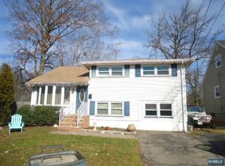 104 Island Ave, Little Falls, NJ 07424