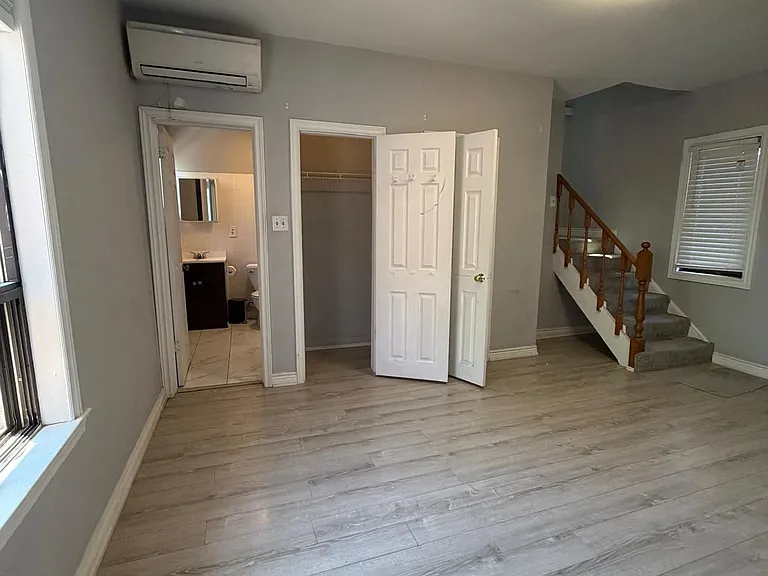 677 Durie St #4 — Photo 6