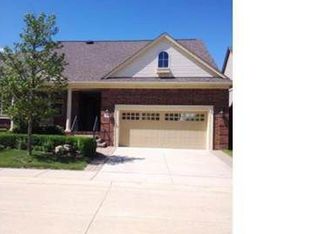 7969 Stableford Dr, Washington Twp, MI 48094