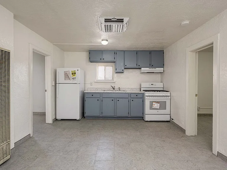 801 Van Patten Ave — Photo 14
