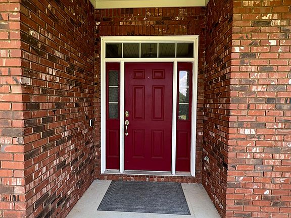 3rd image of 515 Riverwood Dr