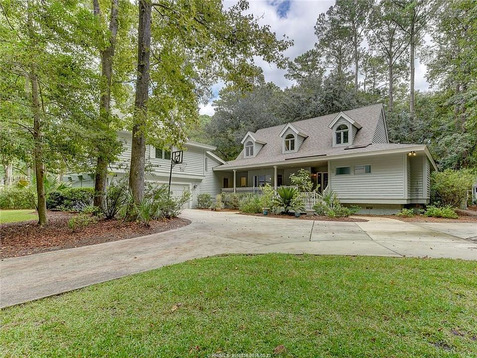1st image of 8 Foxbriar Ln