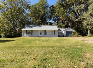 209 Robin Hill Ln, Ballwin, MO 63021