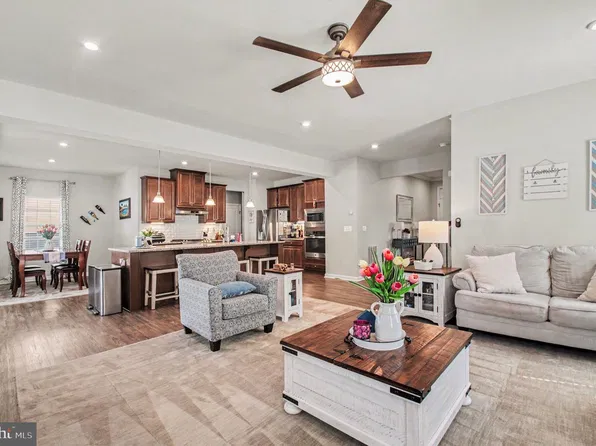 101 Regents Ln, Stafford, VA 22554
