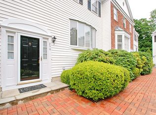 250 New Norwalk Rd, New Canaan, CT 06840