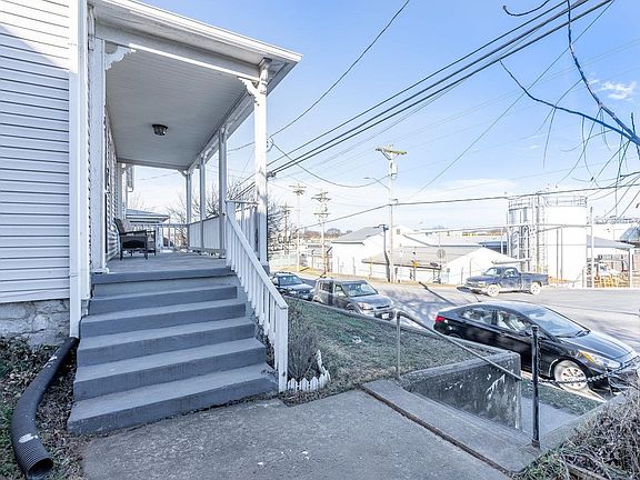 5th image of 787 N Liberty St