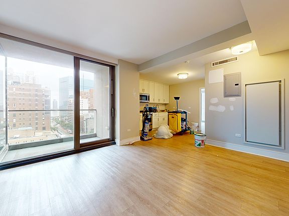 4th image of 237 E 34th St APT 1001