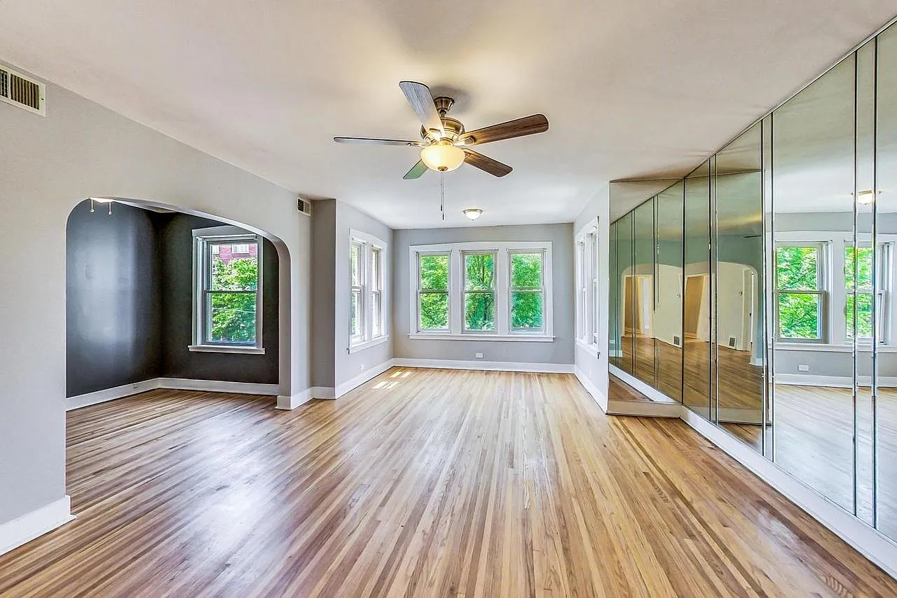 2 bed, 1400 sqft, $2,485 — Photo 2