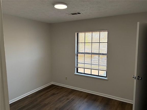 5th image of 3 Eastview Cir #3
